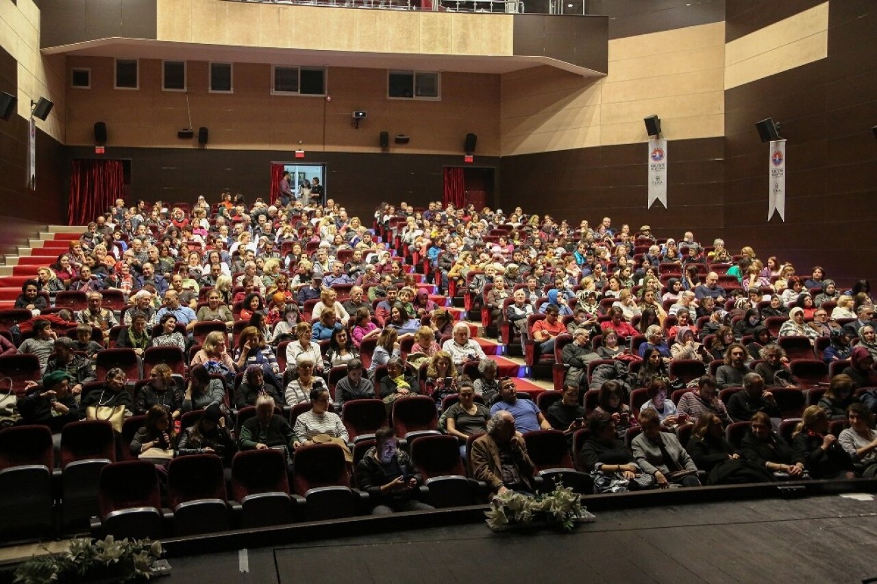 Maltepe’de vuslatın 746. yılında Altan Erkekli, Mevlâna’yı anlattı