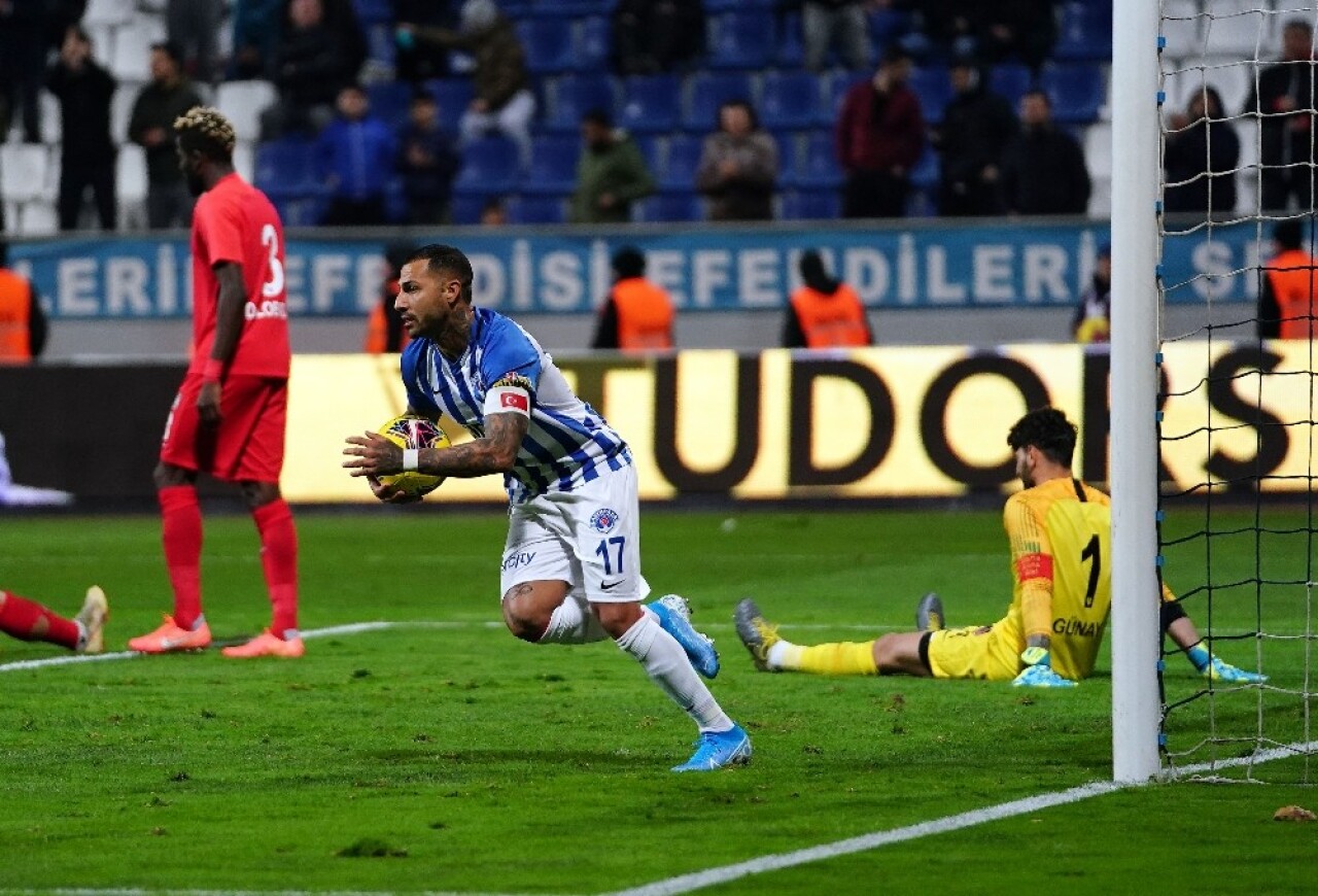 Süper Lig: Kasımpaşa: 3 - Gaziantep FK: 4 (Maç sonucu)