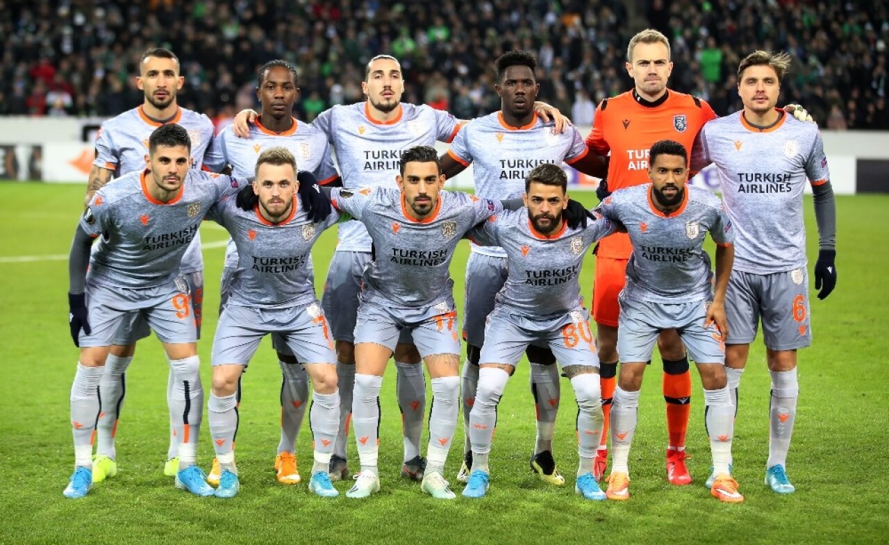 UEFA Avrupa Ligi: B. Mönchengladbach: 1 - Medipol Başakşehir: 1 (İlk yarı)