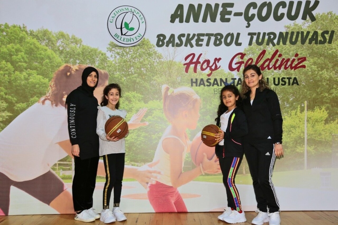 Anne-Çocuk Basketbol Turnuvasında renkli görüntüler yaşandı