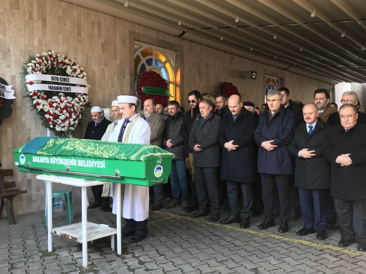 Bakan Soylu, Sakarya’da cenaze namazına katıldı