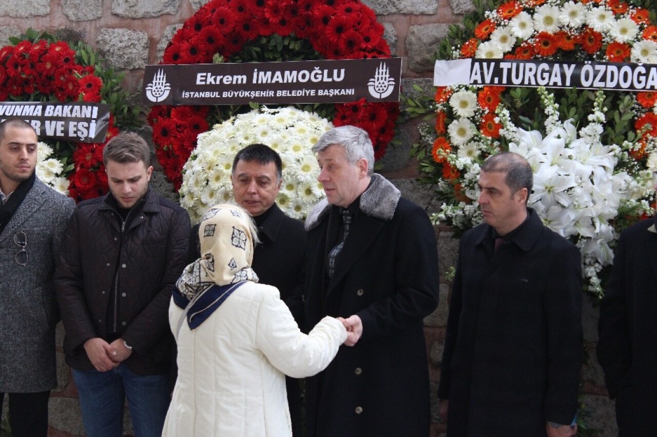 Metin Şentürk’ün babası son yolculuğuna uğurlandı