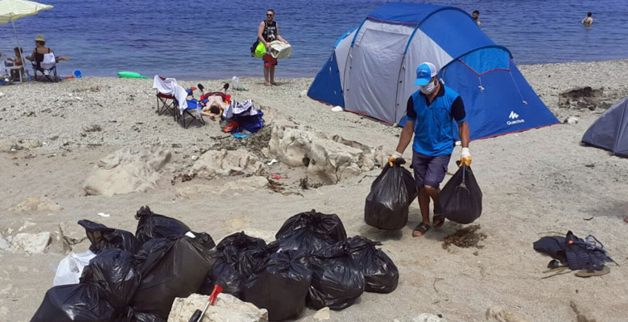 Hafta sonu Kandıra sahillerinden  250 ton atık toplandı