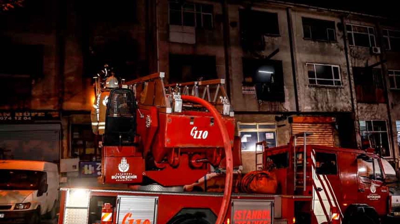 Zeytinburnu'nda işyeri yangını