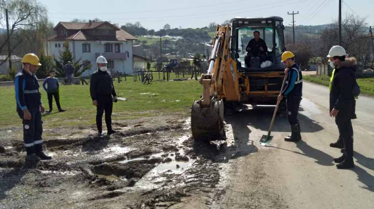 Kısıtlama günlerinde SASKİ ekipleri çalışıyor