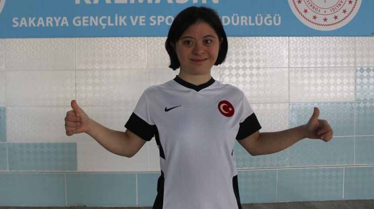  Fatma Çağla Demir Avrupa Yolcusu