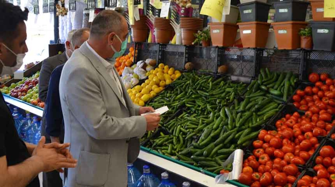 Başkan Sertaslan market denetiminde