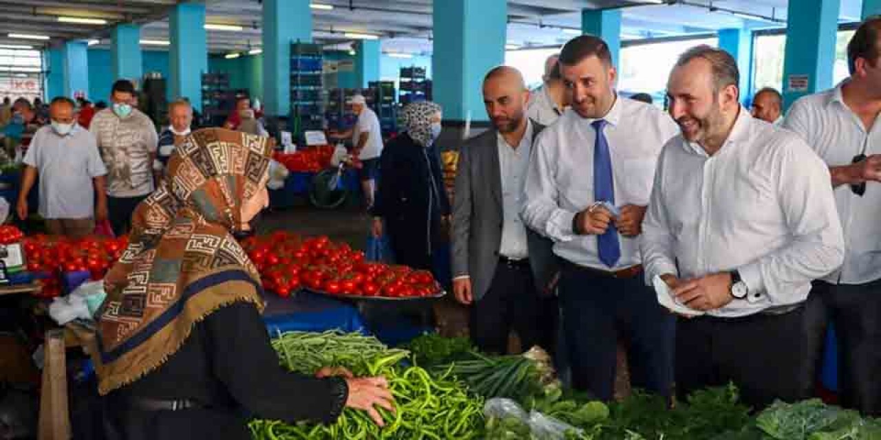 Başkan Vekili Tutuk Kapalı Pazaryerini Ziyaret Etti