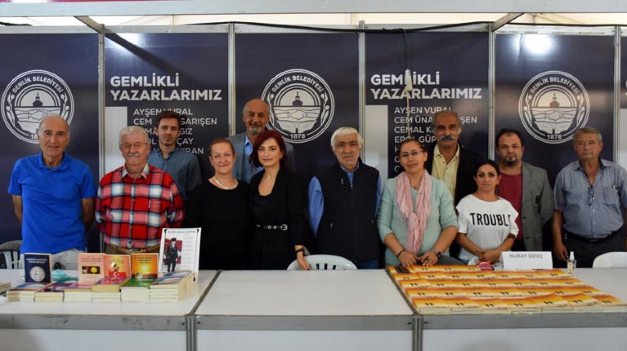 Gemlik Kitap Fuarı binlerce kitapseveri ağırladı