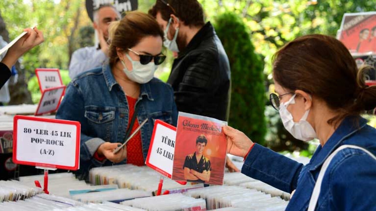 Kadıköy Plak Günleri'ne yoğun ilgi