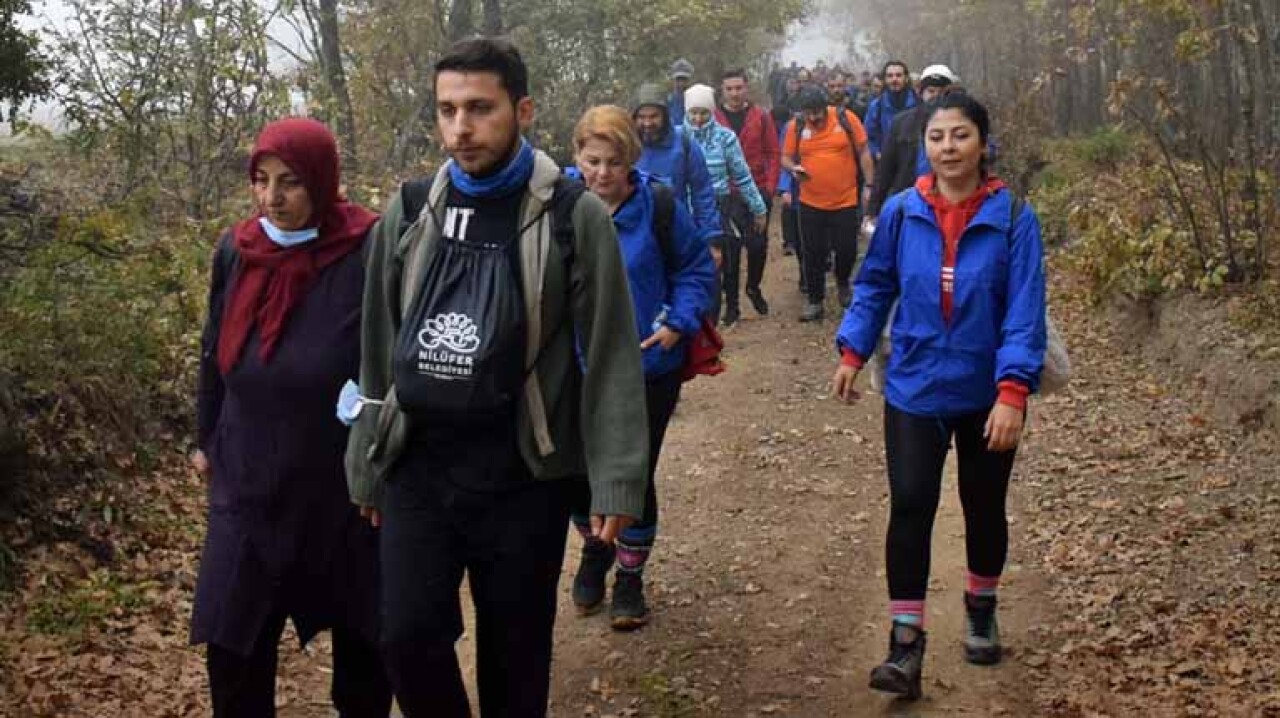 Cumhuriyet Bayramı’nı doğa yürüyüşünde kutladılar