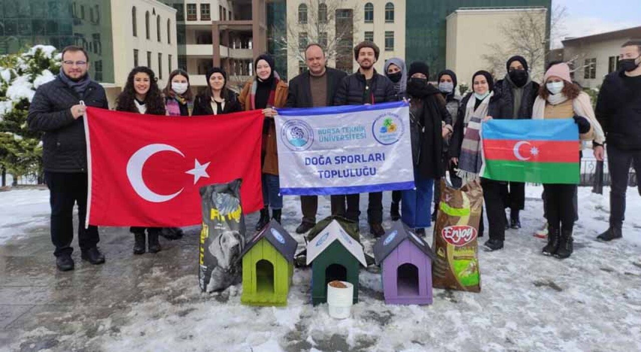 BTÜ Öğrencileri Sokak Hayvanlarını Unutmadı!