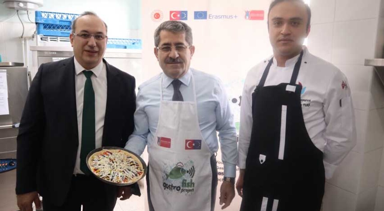 Rektör Cebeci GASTROFISH Projesi İçin Mutfağa Girdi