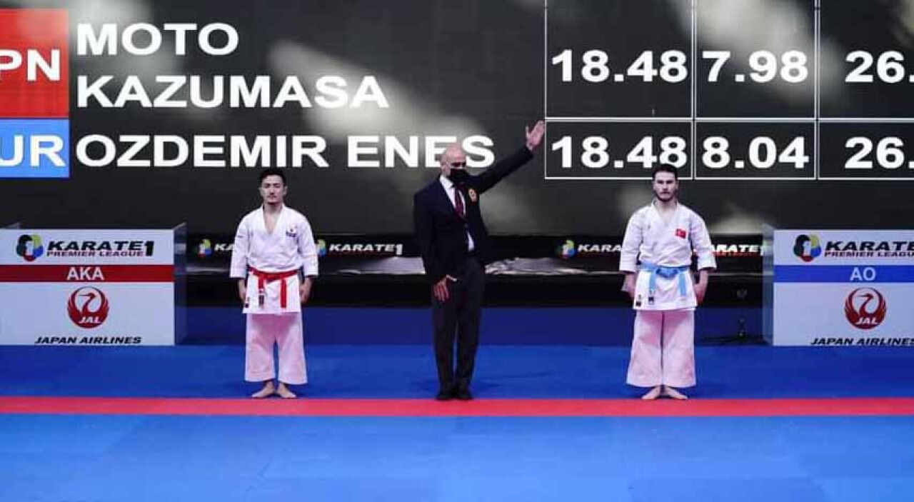 Enes Özdemir Karate 1 Premier Lig’in ilk ayağında altın madalya kazandı