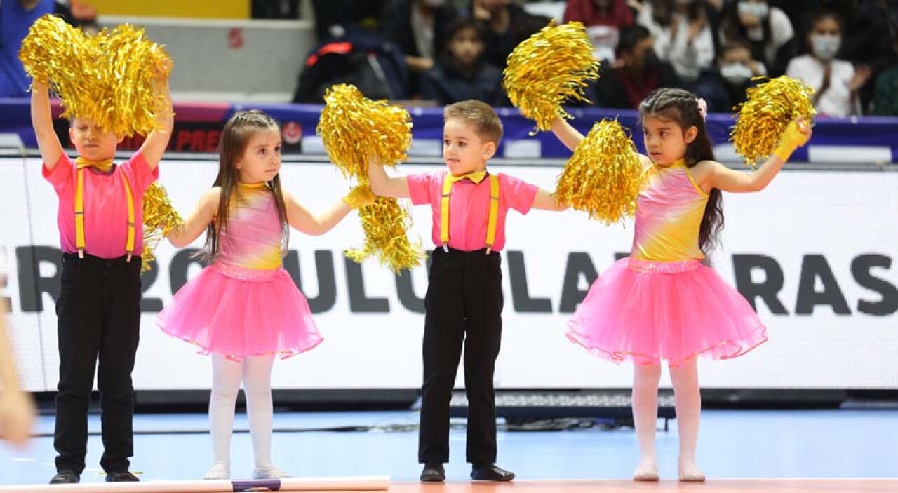 Nilüfer Uluslararası Spor Şenlikleri binlerce öğrenciyi sporda buluşturuyor