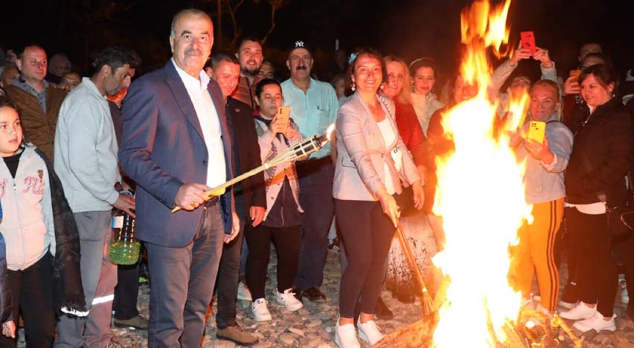 Hıdırellez Ateşi Mudanya’da Yandı