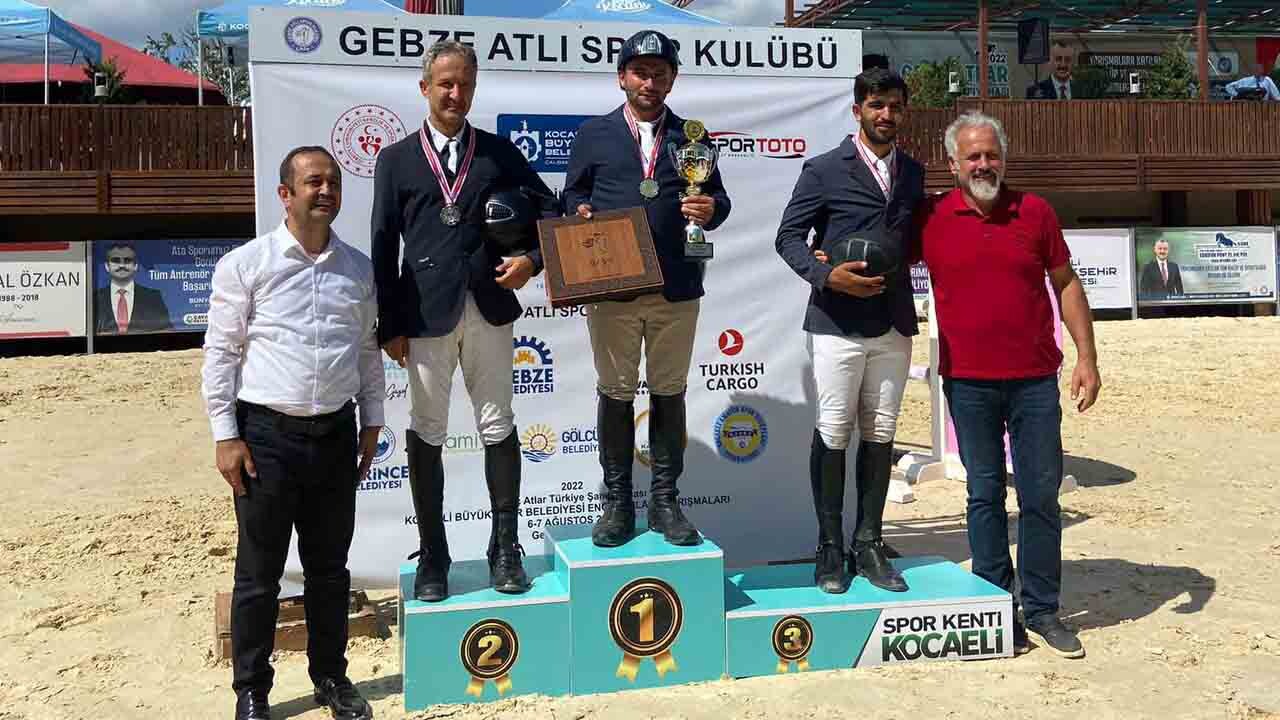 Genç Atlar Şampiyonası, Kocaeli’de gerçekleştirildi