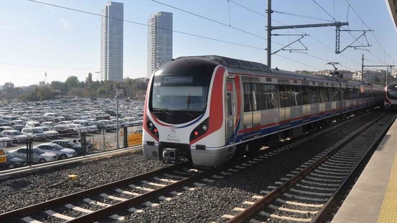 Marmaray’da hafta sonu seferleri 01.30’a kadar uzatıldı