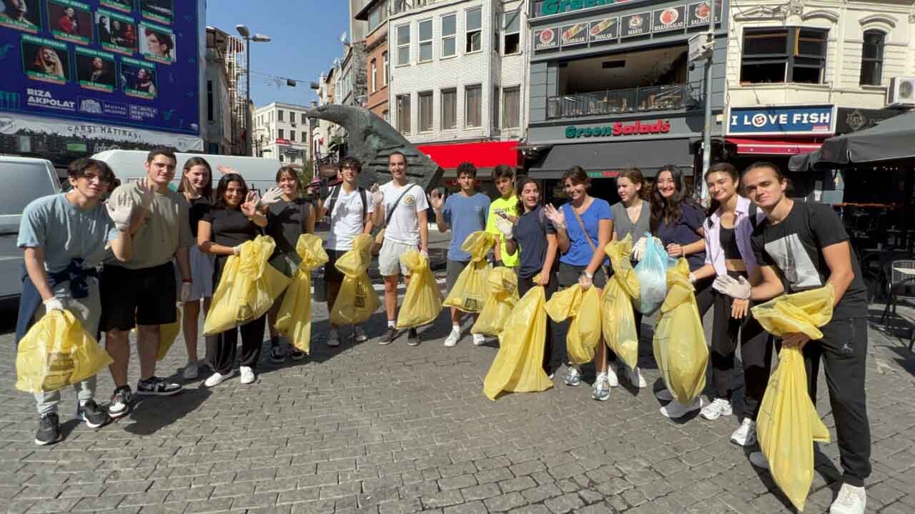 Beşiktaş Belediyesi Dünya Temizlik Günü’ne Dikkat Çekti