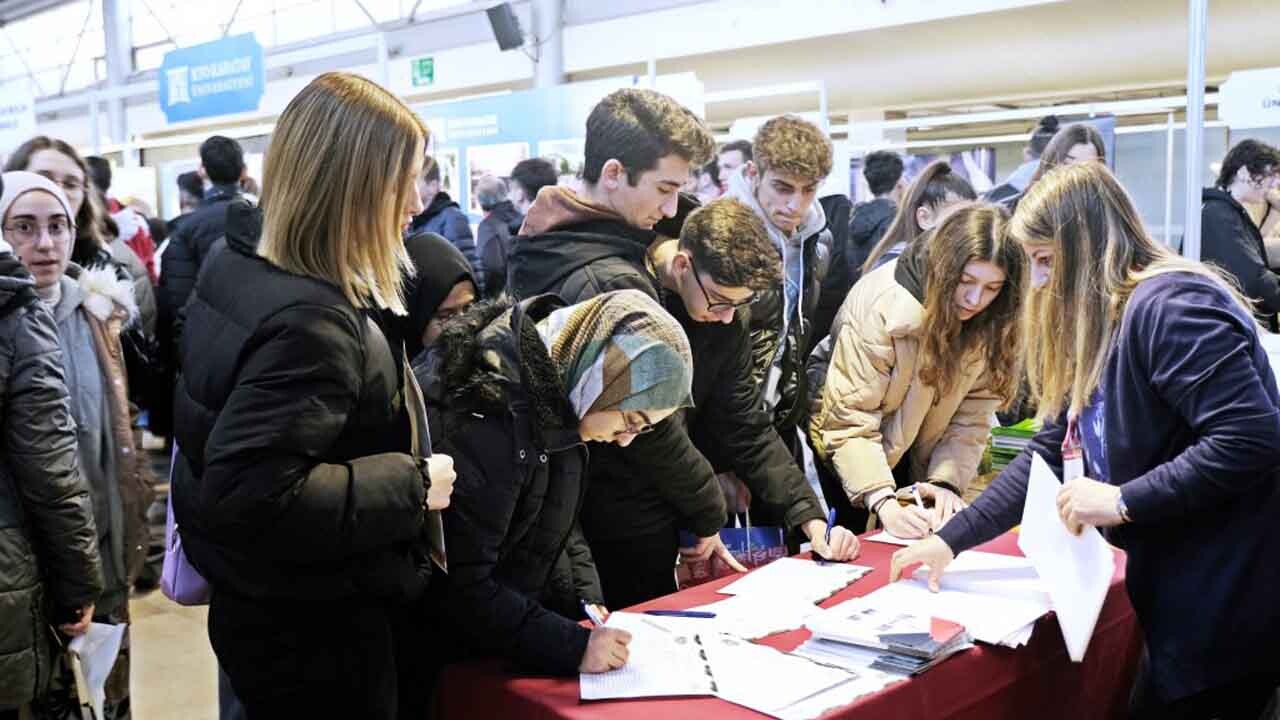 BUSMEK, üniversite adaylarına tanıtıldı