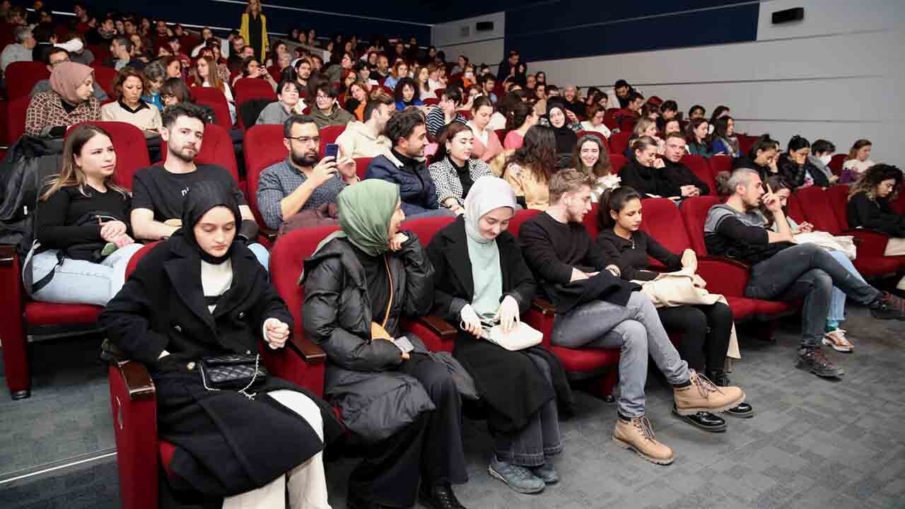 “Başka Sinema Rota: Bursa”  ile film şöleni başladı