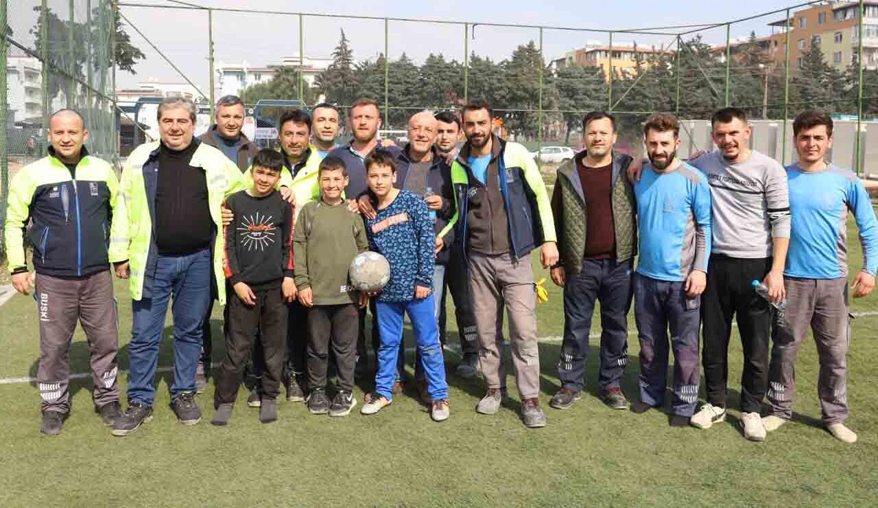 BUSKİ, depremzede çocuklar için sahada