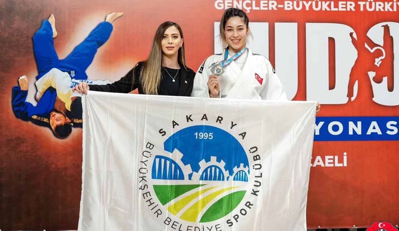 Ece Zurnacı 78 kiloda Türkiye ikincisi oldu