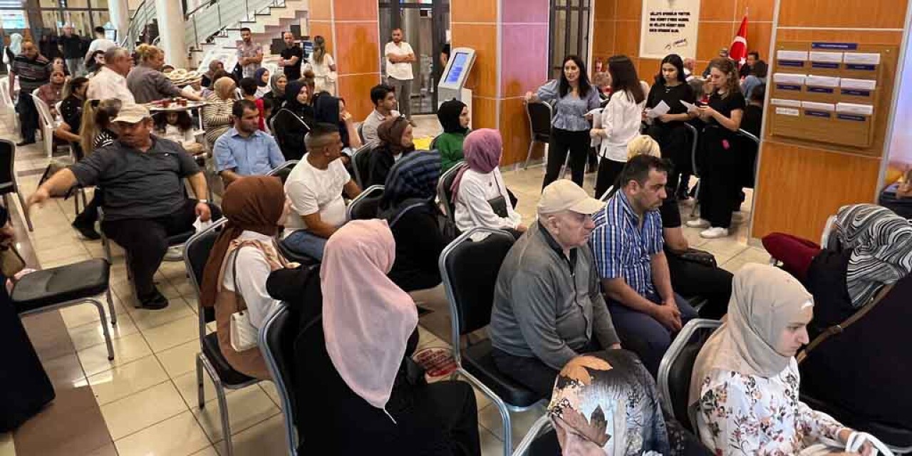 Halk gününe Tuzlalılar yoğun ilgi gösteriyor