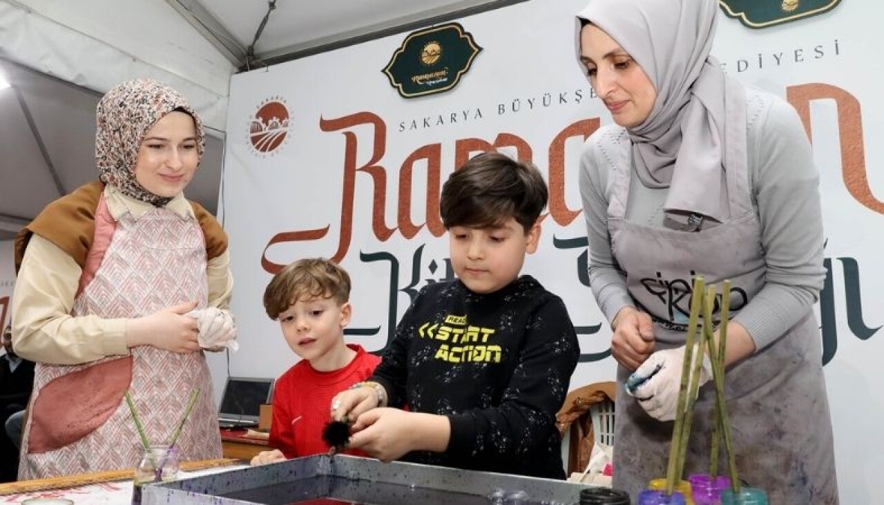 Sakarya 11 ayın sultanı Ramazan’ın huzurunu bu sokakta hissediyor