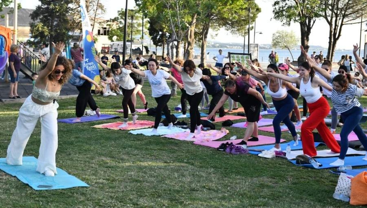 Çanakkale'de Açık Hava Yoga Etkinlikleri Başladı