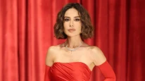 Betül Demir'den aşkı yeniden hatırlatan bir şarkı: Uykumda Bile