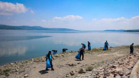 200 personel ve 23 araç sahadaydı: SASKİ’den Sapanca Gölü havzasında dev temizlik