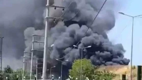 Kocaeli’de iş yerinde çıkan yangına müdahale ediliyor