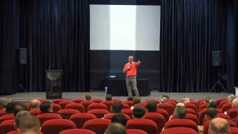 Büyükşehir’den sürücülere vatandaş memnuniyeti odaklı eğitim