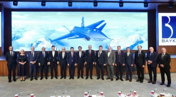 NATO Parlamenter Zirvesi’ne katılan meclis başkanları Baykar Milli Teknoloji Merkezi’ni ziyaret etti