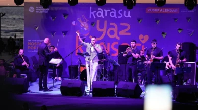 Büyükşehir’den Karasu’da yaz akşamına neşe katan nostalji konseri