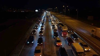 Bayram bitiyor, tatilciler mega kentlere akın ediyor