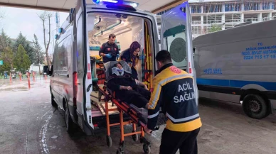 Kontrolden çıkan otomobil istinat duvarına çarptı: 4 yaralı