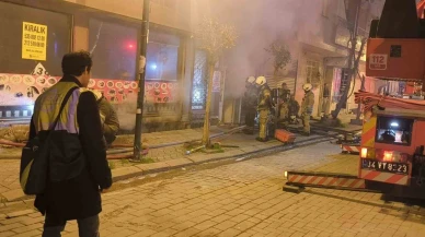 Zeytinburnu’nda gece saatlerinde hareketli dakikalar: Tekstil atölyesindeki yangın paniğe yol açtı