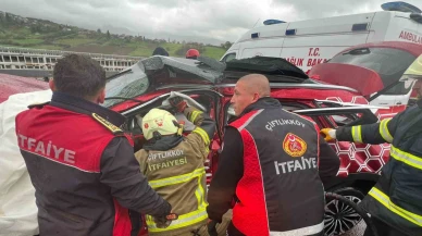 Yalova’da tır otomobille çarpıştı: 4 yaralı