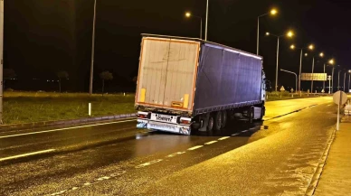 İpsala’da tır, otomobil ve kamyonet ile çarpıştı: 1 yaralı