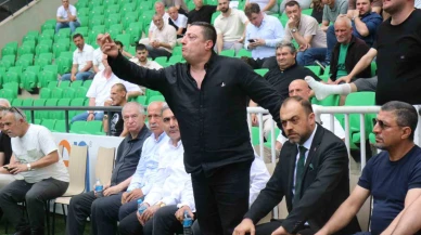 Sakaryaspor kongresinde arbede: Seçim ertelendi
