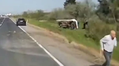 Silivri’de kontrolden çıkan kamyonet yan yattı