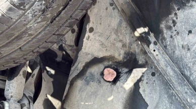 Yakıt deposundaki sızıntıyı sakızla durdurdular