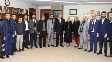 Karaosmanoğlu, ’Irkçılığı ve mezhepçiliği eğitimle yeneriz’