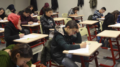 Kocaeli Akademi Lise’de sınav heyecanı