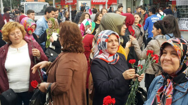 Varol 'Kadınlar çiçek, çiçekler sevginin dilidir'