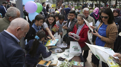 'Kütüphane Haftası'nda kitap okudular