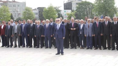 23 Nisan Çelengini Kuntoğlu sundu