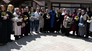 'Anne sevgisi sevgilerin en kıymetlisidir'
